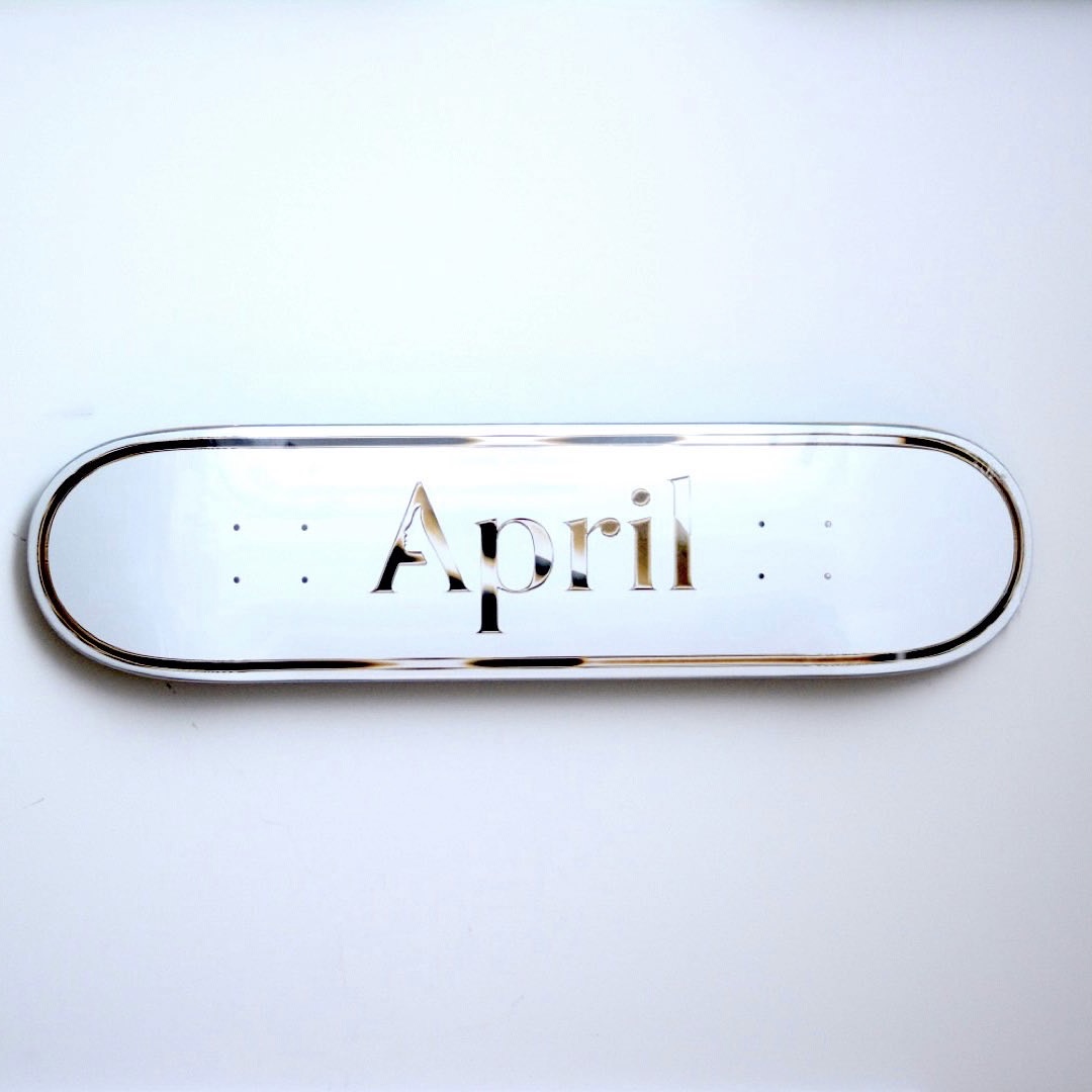 April Skateboards Range 8 入荷