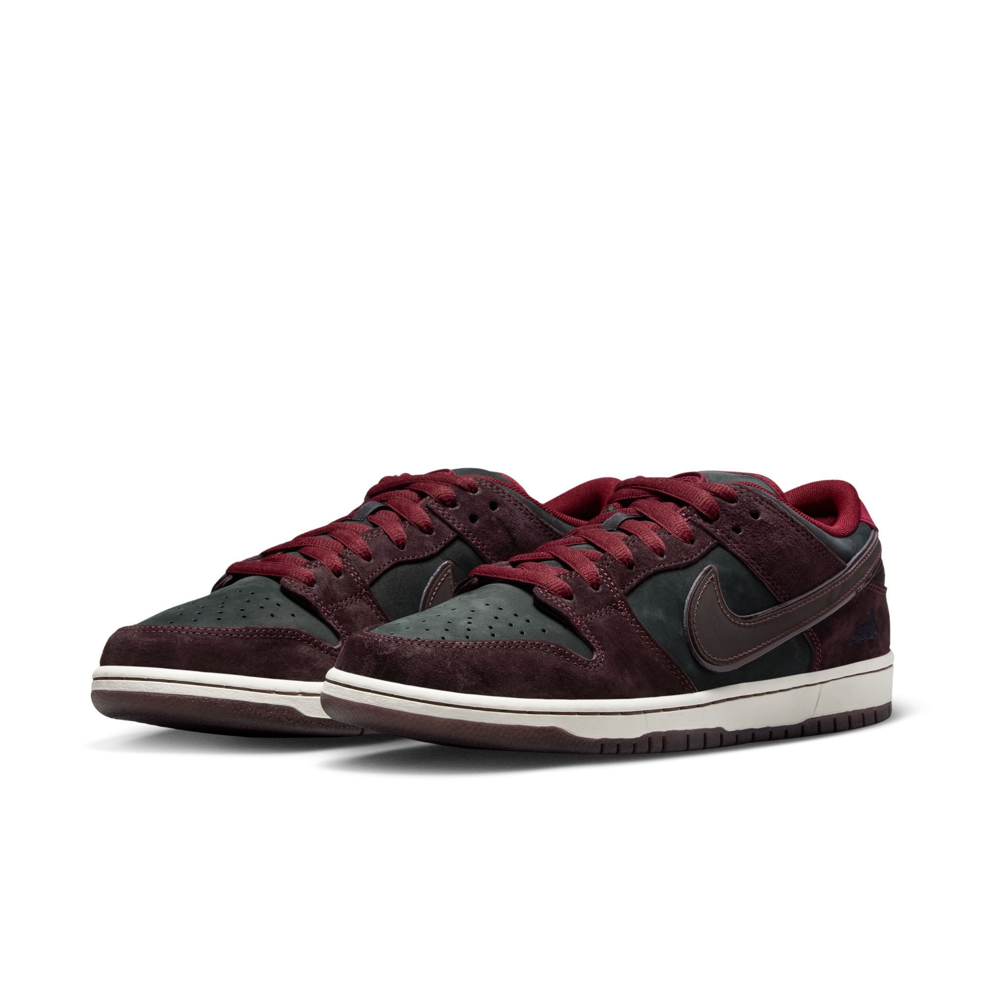 Riot Skateshop x Nike SB Dunk Low 2025/1/22 発売